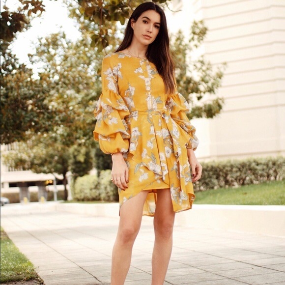 Chriselle x J.O.A. Yellow Tiered Sleeve Mini Dress - Picture 6 of 10